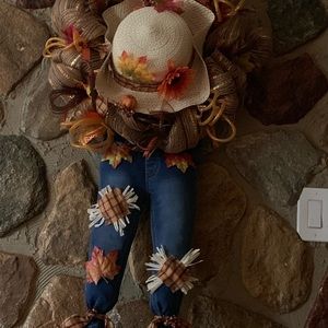 Fall Wreath Scarecrow